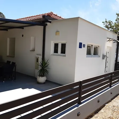 Apartment Nino Gradac (Split-Dalmatia)