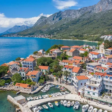 Apartment Nino Gradac (Split-Dalmatia)