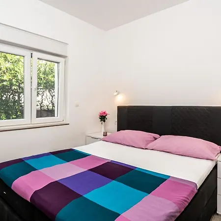 Nino Apartment