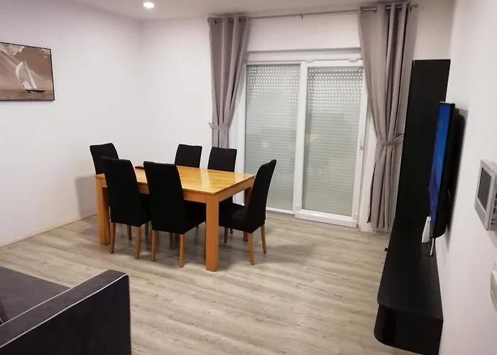 Nino Apartament Gradac (Split-Dalmatia)